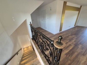 Awangardowa rezydencja o pow. 300m2-Żychlin-gm. Stare Miasto