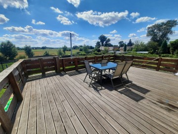 Sprzedam luz zamienię na mieszkanie -dom,staw,działka 5814m2