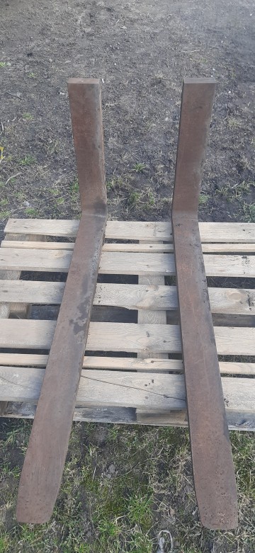 Sprzedam widły do widlaka.