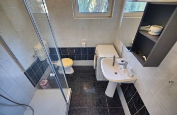 Urokliwa posesja bezpośrednio nad Jeziorem Ślesińskim