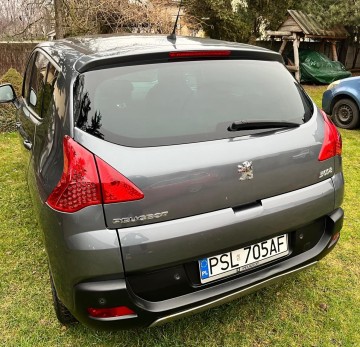 Sprzedam Peugeota 3008 z 2011