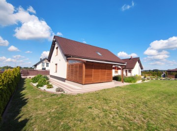 Nowoczesny dom, duża działka, dwustanowiskowy garaż