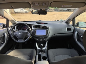 Kia Ceed 1.4 BENZYNA Klimatyzacja Nawigacja Kamera Cofania