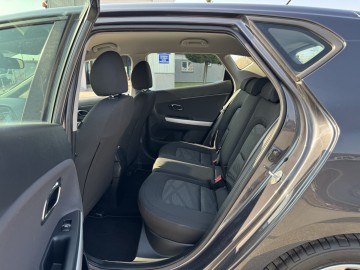 Kia Ceed 1.4 BENZYNA Klimatyzacja Nawigacja Kamera Cofania