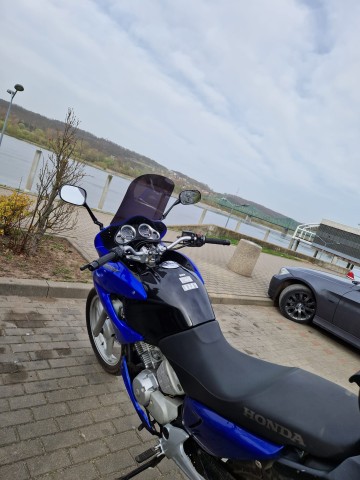 Honda varadero 125 XL stan bdb wersja na wtrysku paliwa