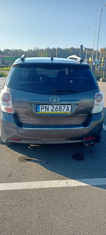 Toyota verso 1 8 benzyna gaz
