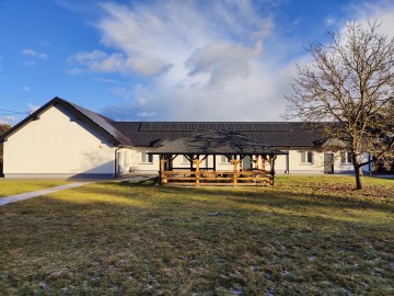 Sprzedam obiekt wypoczynkowy w sąsiedztwie Jez. Powidzkiego