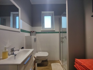 Sprzedam obiekt wypoczynkowy w sąsiedztwie Jez. Powidzkiego