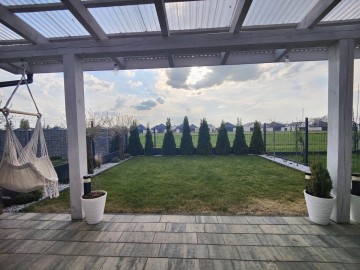 Nowy, wykończony dom w zabudowie szeregowej -Żychlin