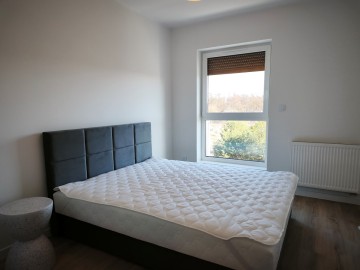 Wynajmę nowe, umeblowane mieszkanie z widokiem na jezioro