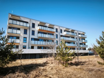 Wynajmę nowe, umeblowane mieszkanie z widokiem na jezioro