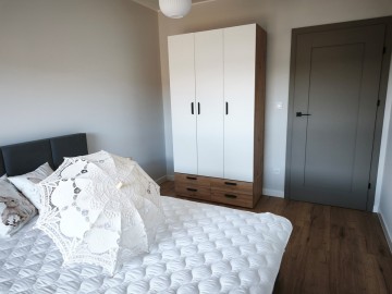 Wynajmę nowoczesne-umeblowane mieszkanie w Ślesinie-1 piętro