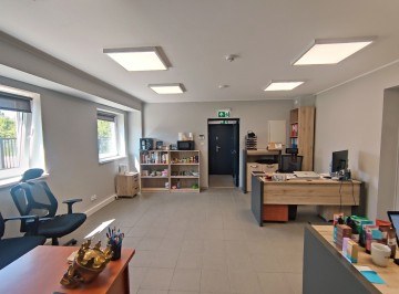 Hala produkcyjno-magazynowa z pom. biurowymi i placem -Konin