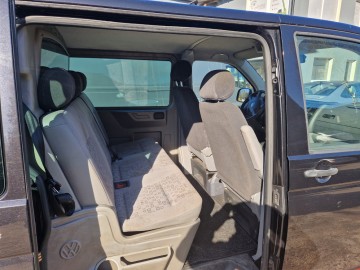 Volkswagen Transporter T5 2.5 TDI Long Brygadówka 6 osobowa