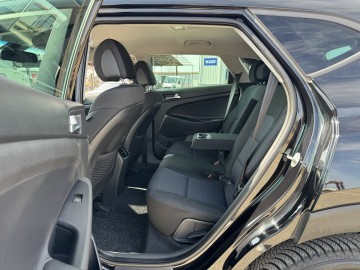 Hyundai Tucson 1.6 BENZYNA Klimatronik Nawigacja Kamera Ledy
