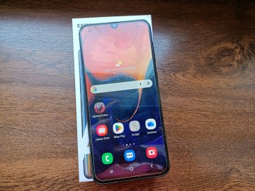 Sprzedam Samsunga Galaxy a50 dual SIM jak nowy LTE NFC 128gb