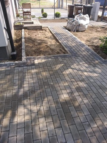 Usługi mini koparką,wywrotką, uslugi brukarskie