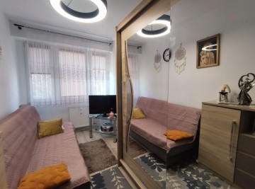 3 pok. mieszkanie-1 piętro-po generalnym remoncie-umeblowane