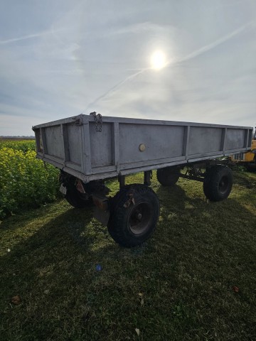 Przyczepa wywrotka 4,5 t