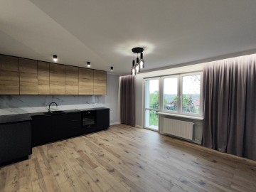 Konin, Kleczewska 10 - 3 pok. - po remoncie - balkon