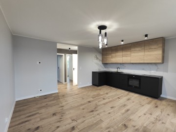 Konin, Kleczewska 10 - 3 pok. - po remoncie - balkon