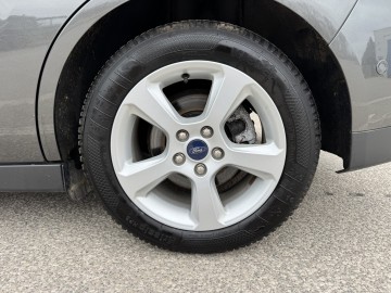 Ford C-MAX BENZYNA Klimatronik Nawigacja Ledy Tempomat HAK