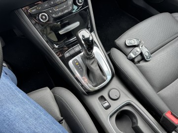 Opel Astra 1.4 BENZYNA Klimatronik Nawigacja Kamera Ledy HAK