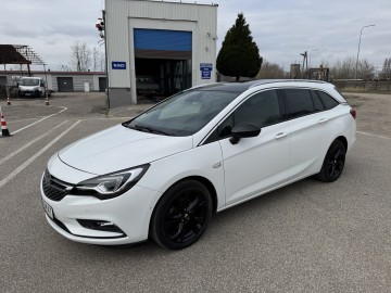 Opel Astra 1.4 BENZYNA Klimatronik Nawigacja Kamera Ledy HAK