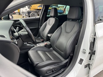 Opel Astra 1.4 BENZYNA Klimatronik Nawigacja Kamera Ledy HAK