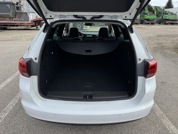 Opel Astra 1.4 BENZYNA Klimatronik Nawigacja Kamera Ledy HAK