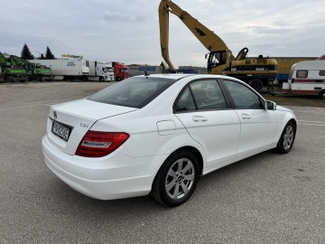 Mercedes C SALON POLSKA Klimatronik Nawigacja Xenon Ledy