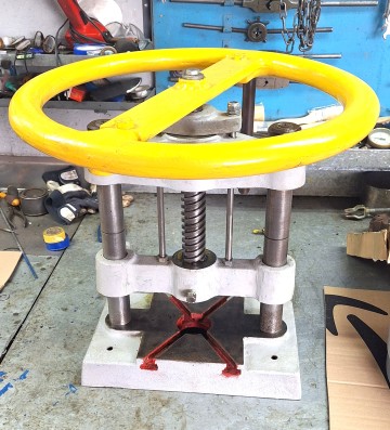 Prasa mimośrodowa 3 tony