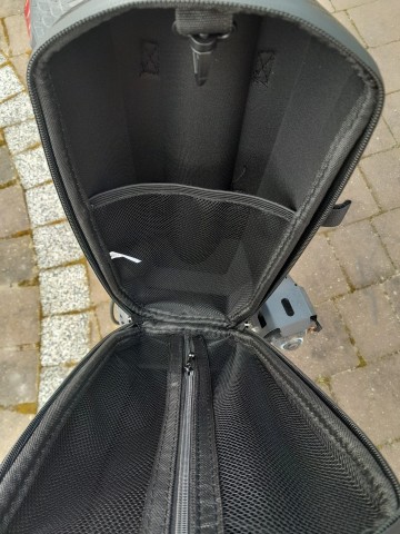 Torba, sakwa sztywna do hulajnogi na kierownicę. Nowa