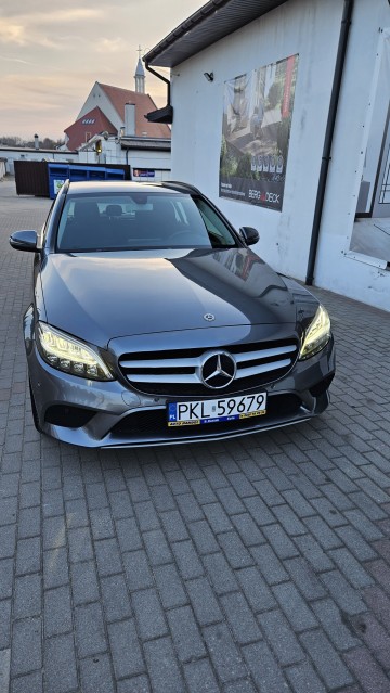 MERCEDES-BENZ Klasa-C , lakier w oryginale, niski przebieg.