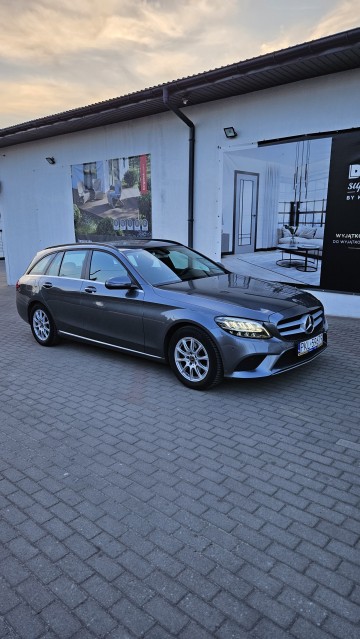 MERCEDES-BENZ Klasa-C , lakier w oryginale, niski przebieg.