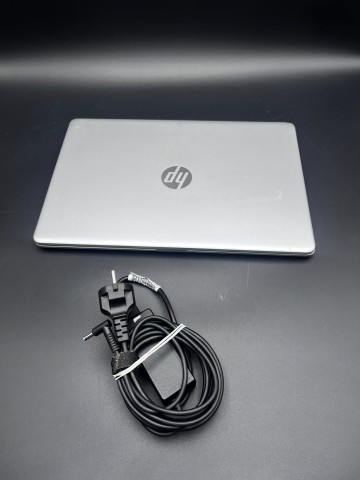 Laptop HP 15-EQ2400NW 8/250 GB