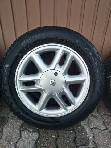 Sprzedam opony letnie i zimowe