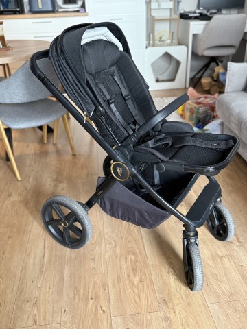 W&oacute;zek Venicci Tinium Upline