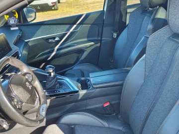 Sprzedam Peugot 3008