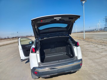 Sprzedam Peugot 3008