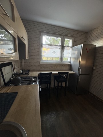 Wynajmę 3 pokoje od kwietnia Karłowicza