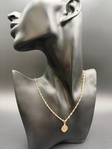 Złoty łańcuszek z zawieszką 585  Długość łańcuszka 50 cm  Wa