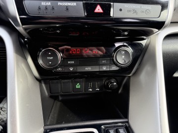 Mitsubishi Eclipse Cross 1.5BENZYNA Automat Nawigacja Kamera