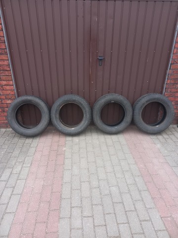 Opony zimowe R15- 4szt