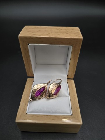 Złote kolczyki  Pr&oacute;ba 585  Waga 7.4 gram  Cena 2890 zł  Cent