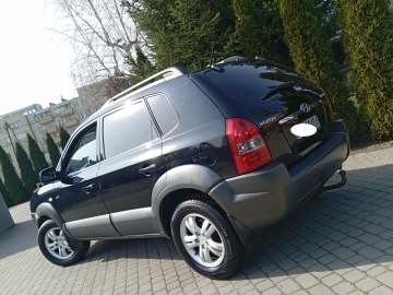 HYUNDAI/TUCSON/2.0/BENZYNKA/4X4/SALON-POLSKA/STAN- BDB/