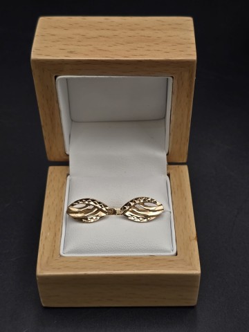 Złote kolczyki  Pr&oacute;ba 585  Waga 3.60 gram  Cena 1400 zł Cent