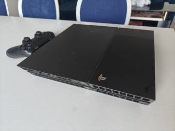 KONSOLA PLAYSTATION 4 SLIM PS4