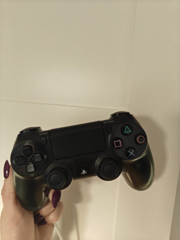 KONSOLA PLAYSTATION 4 SLIM PS4