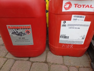 Sprzedam olej hydrauliczny Total Szkoła 32